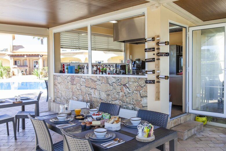 Aparthotel Atalaia Sol