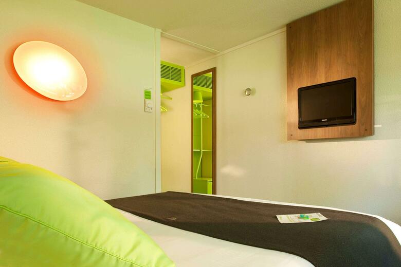 Hotel Campanile Valenciennes - Petite-for�t