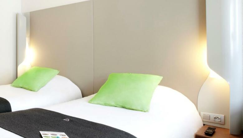Hotel Campanile Valenciennes - Petite-for�t