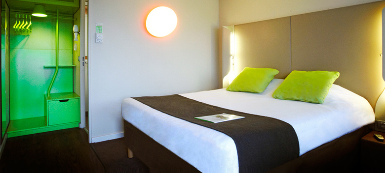 Hotel Campanile Valenciennes - Petite-for�t