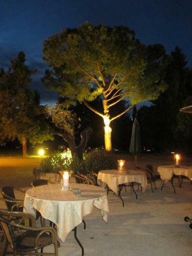 Hostal Le Mas Des Comtes De Provence