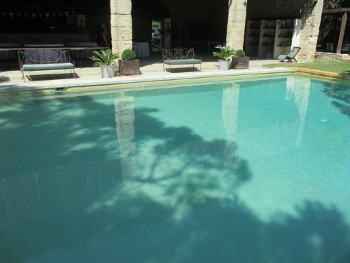 Hostal Le Mas Des Comtes De Provence