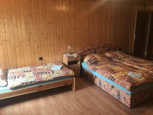 Hostal Chalupa Podles�