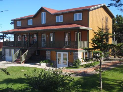 G�te La Maison Chez J.p. Bed And Breakfast