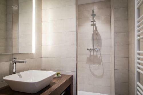 Hotel Logis H�tel Du Lac De La Madine