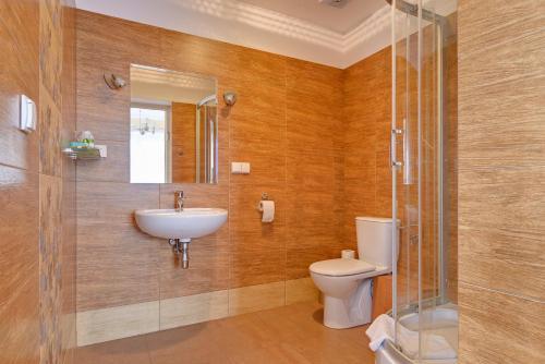 Hostal Apartamenty Zielony Przy Mtp