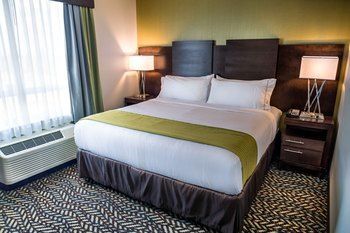 Holiday Inn Express Hotel & Suites Spruce Grove