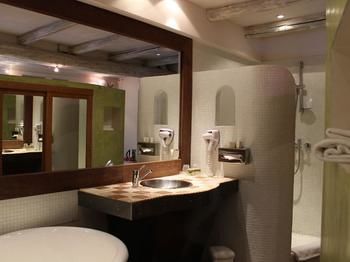 Hotel H�tel Les Pages