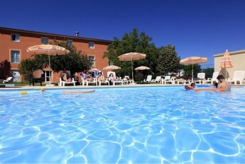 Hotel Logis Le Pariou - Le Jardin