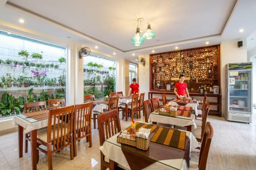Prince Hotel