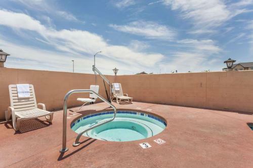 Hotel Days Inn