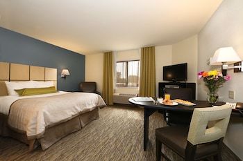 Hotel Candlewood Suites East Lansing