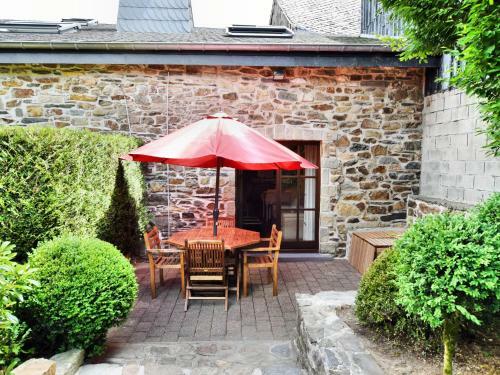 Les Hirondelles En Fagne Fleurie