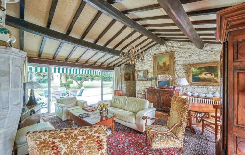 Holiday Home Saint-vivien-de-medoc 17