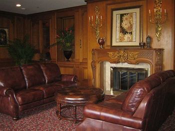 Crown Mansion Boutique Hotel & Villas