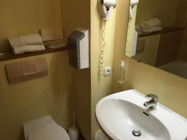 Comfort Hotel De Beaulieu (.)