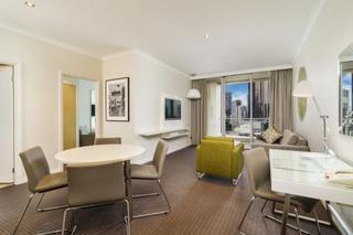 Hotel Clarion Suites Gateway