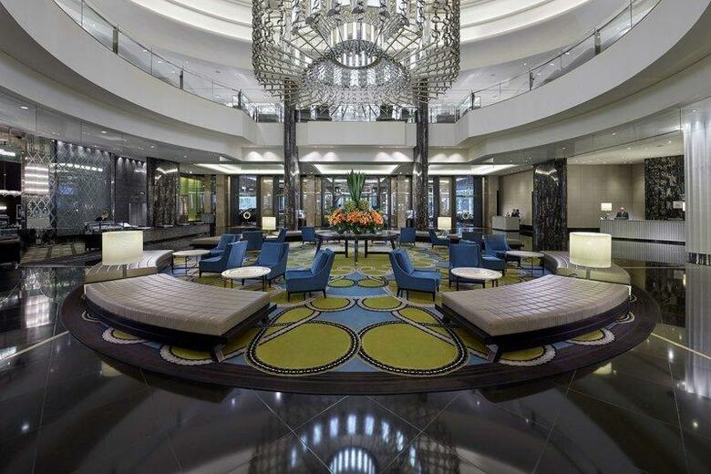 Hotel Crown Towers