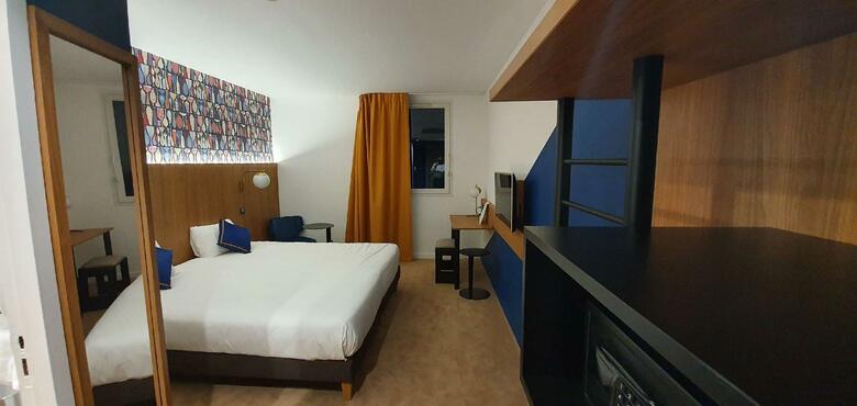 Hotel Kyriad Aix Les Milles - Plan De Campagne