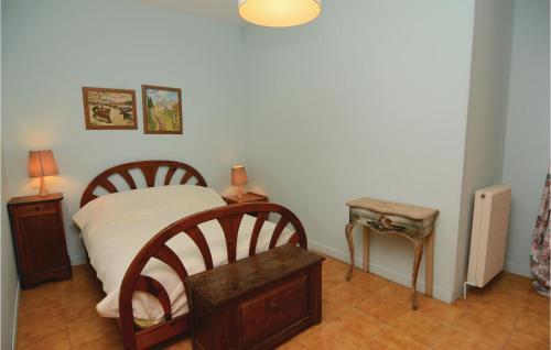 Holiday Home Mas De La Tour De Lubiere