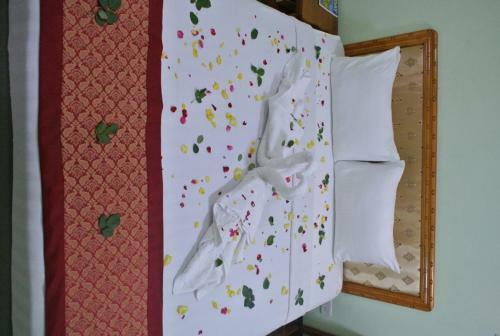 Daw Htay Hotel