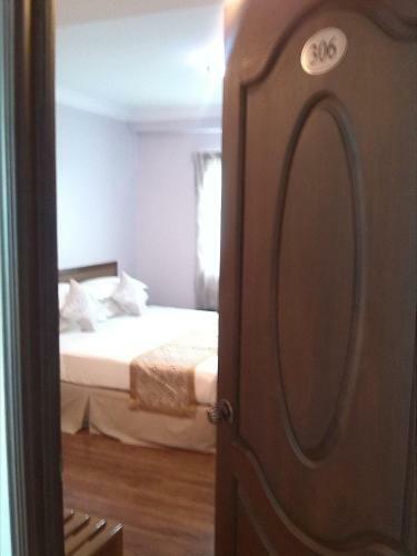 Great Glory Hotel