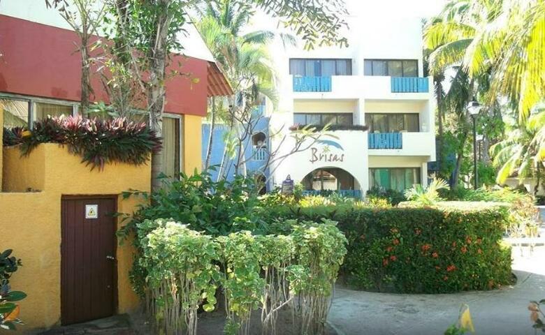 Hotel Cuatro Vientos/ Brisas Santa Lucia