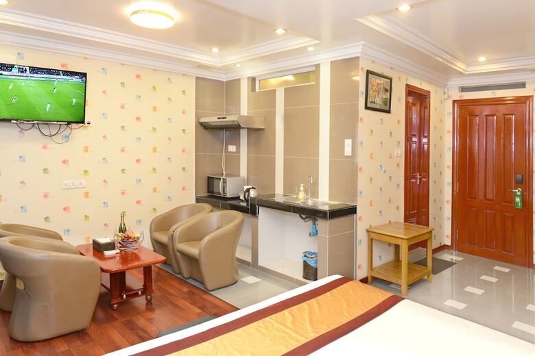 Hotel Grand United (ahlone Branch)