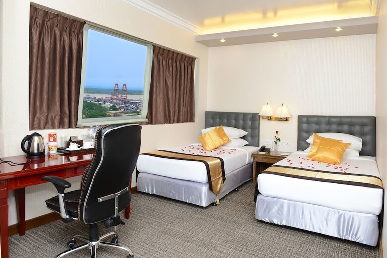 Hotel Grand United (ahlone Branch)