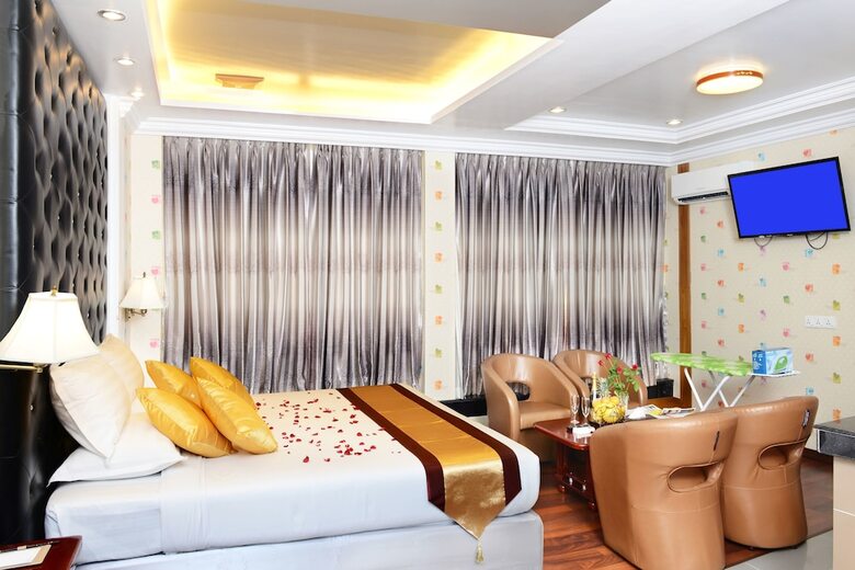 Hotel Grand United (ahlone Branch)