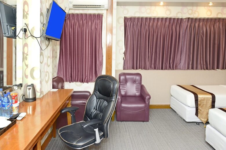 Hotel Grand United (ahlone Branch)