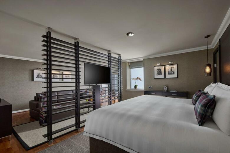 Hotel The Glasshouse Autograph Collection By Marriott