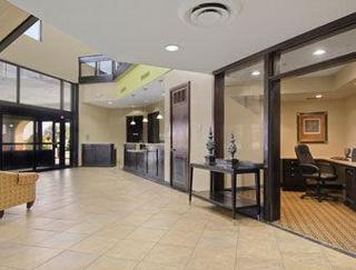 Hotel Baymont Inn And Suites Lubbock