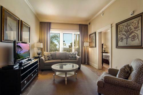 Hotel Sea Gate Inn By Sea Palms Resort