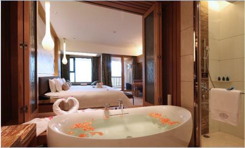 Hotel Regal Palace Resort
