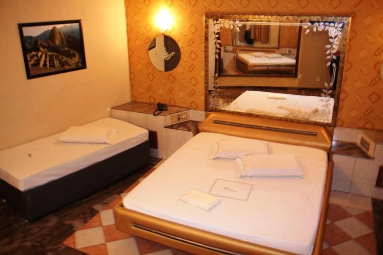 Shelton Hotel (adult Only)