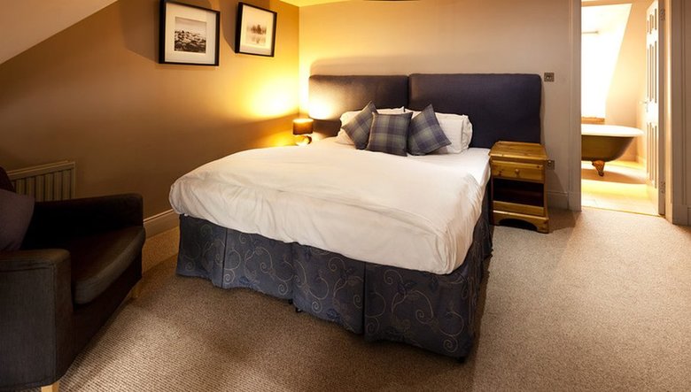 Glen Mhor Hotel & Restaurant