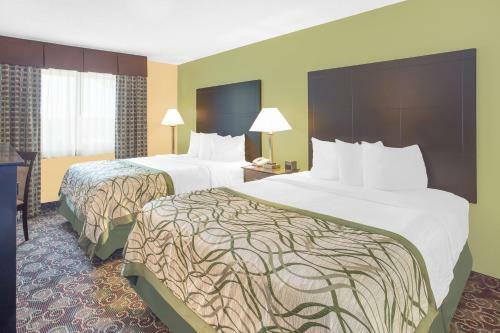 Hotel Baymont Inn & Suites Holland