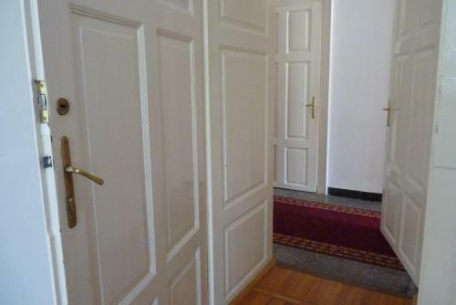 Hotel Kast�lysz�ll� Szarkav�r