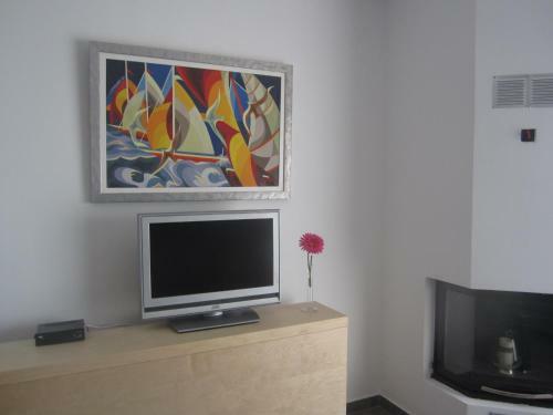 Marina Apartments 211