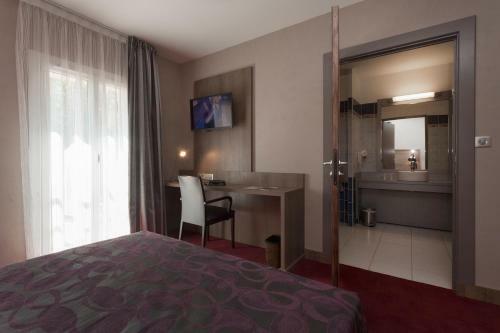 Hotel Du Moulin De La Pioline - La Table � Fromages