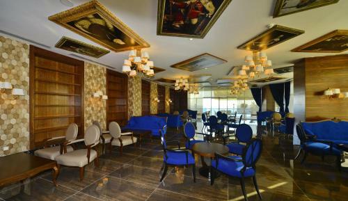 Hotel Azura Deluxe Resort & Spa