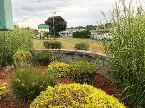 Hotel Wilbraham Inn