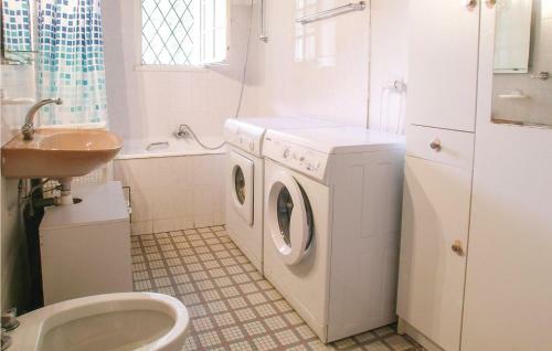 Holiday Home Route De Kerlagadec