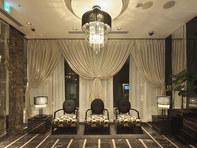 Apa Hotel Higashi-shinjuku-ekimae