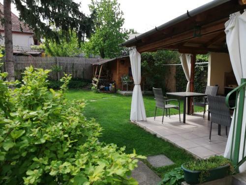 Hostal Gy�ngyszem Vend�gh�z
