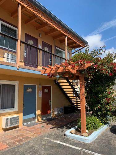 Motel Sandyland Reef Inn
