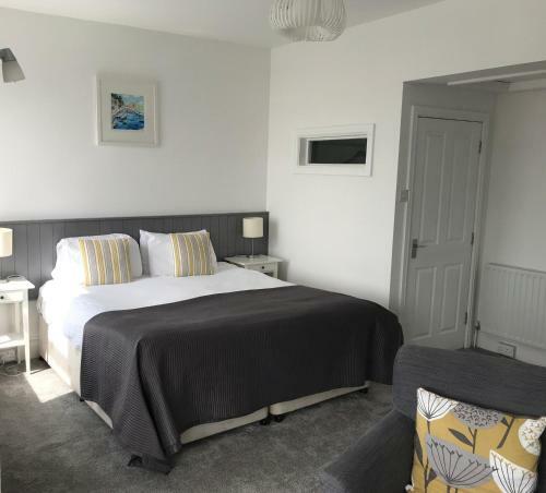 Hotel Seabreeze Restaurant With Rooms