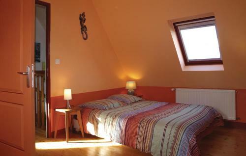Holiday Home Notre Dame De Cenilly O-687