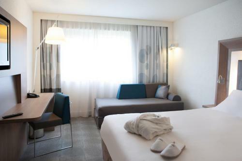 Hotel Novotel Fontainebleau Ury